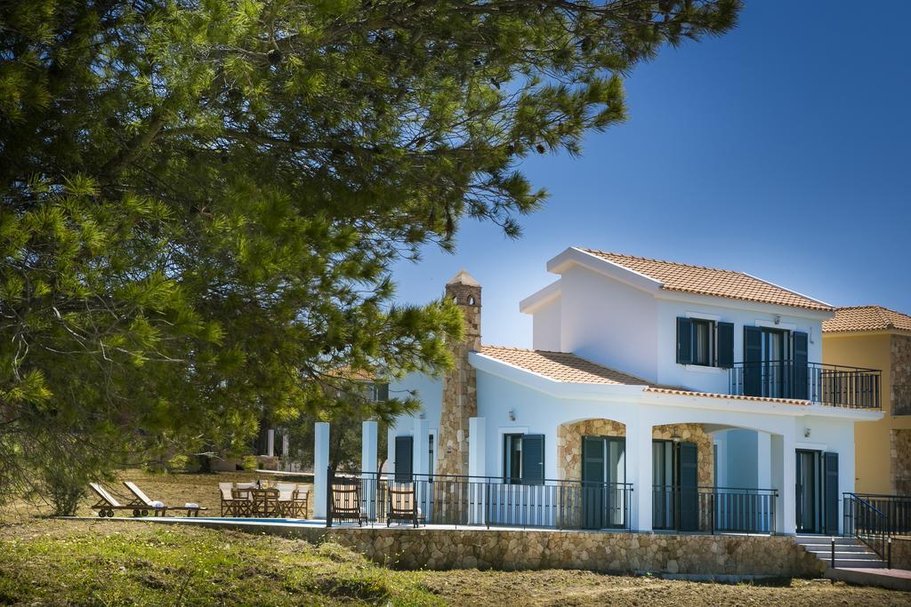 Seirios Luxury Villa スヴォロナータ エクステリア 写真