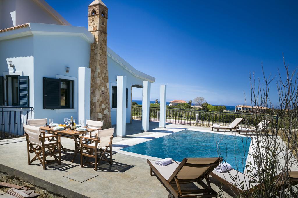 Seirios Luxury Villa スヴォロナータ エクステリア 写真